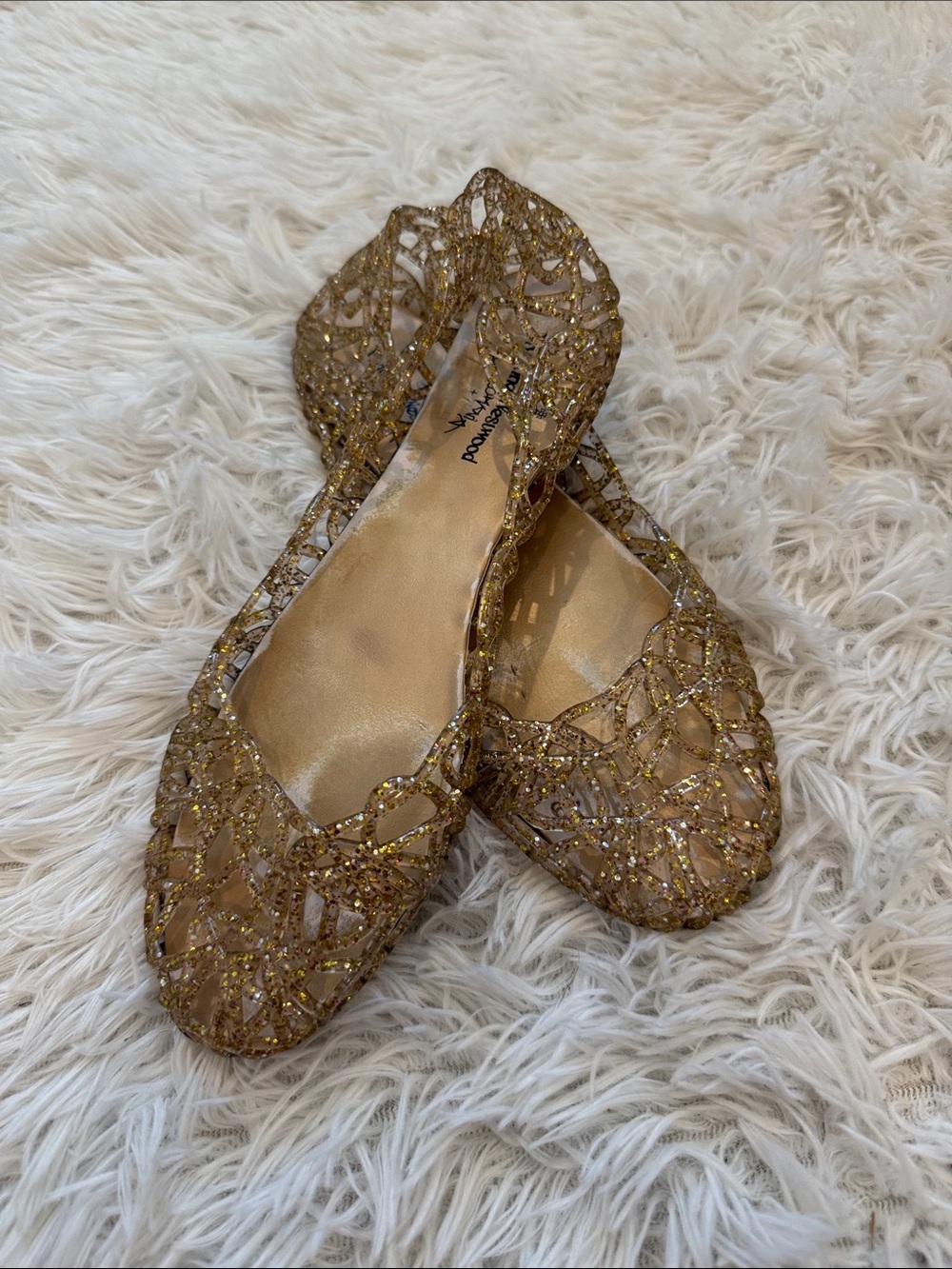 Gold Glitter Cutout Jelly Flats